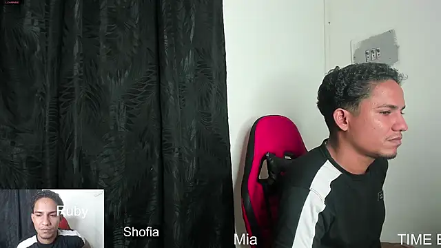 sexy_latinas_69 live sex cam