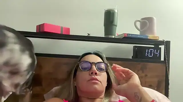 prettyykitty22's cam snapshot