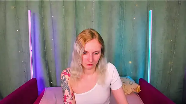 LikiLips's cam snapshot