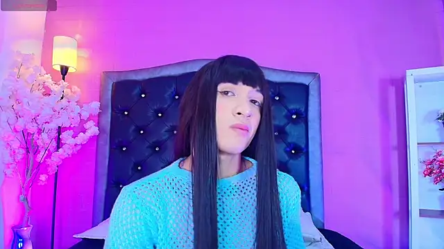 AlexiaHearts live sex cam