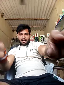 Priynkarani live sex cam