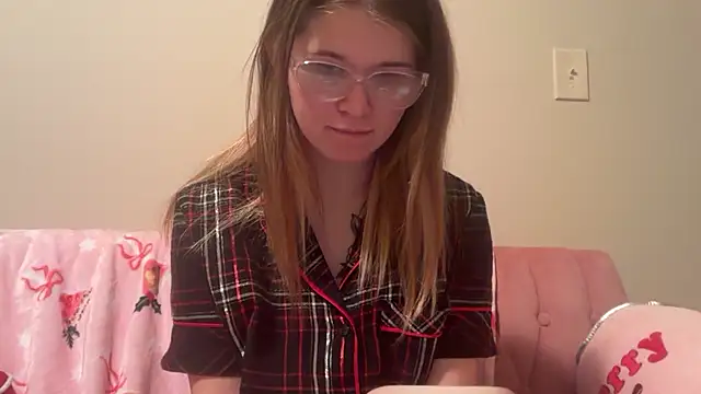 Riley_ray69's cam snapshot