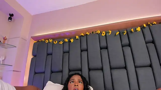 LisaMendez's cam snapshot