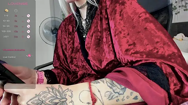 Kira_Key's cam snapshot