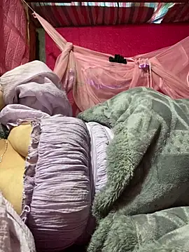 Thanhhuyen001's cam snapshot