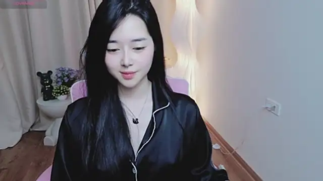 Miu-999 live sex cam