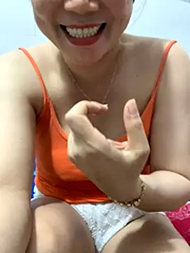 Baby-bigtits live sex cam