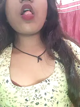 pari_rani7's cam snapshot