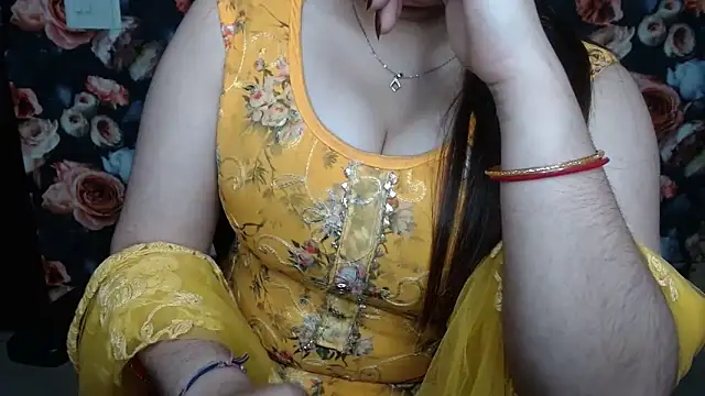 green_girl's cam snapshot