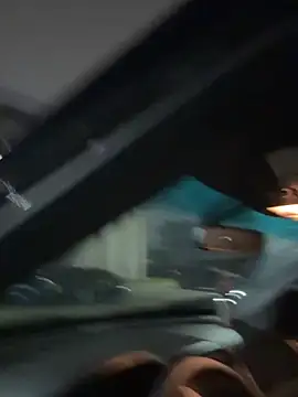 BigMfLuther's cam snapshot