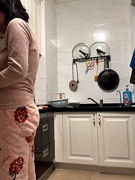 chick-888 live sex cam