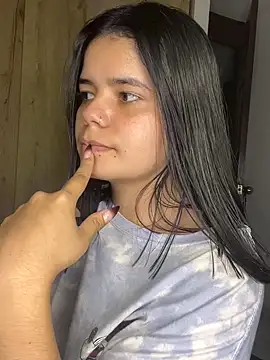 2Angela_'s cam snapshot