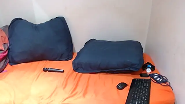 xGIANTEBONY30x's cam snapshot