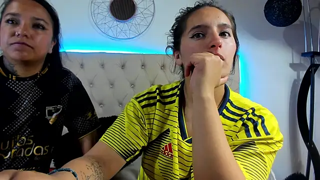 sharon_and_sharit live sex cam