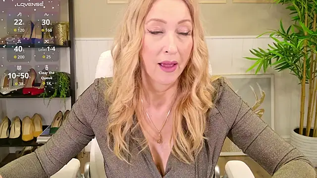 LadyLeea live sex cam