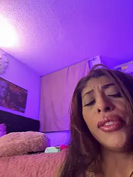 canela_10 live sex cam