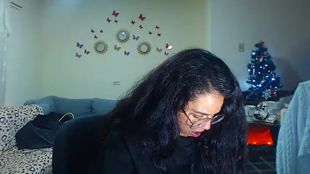 AmaraRoberts420 live sex cam