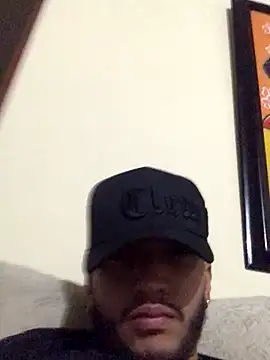 kmilo2405 live sex cam