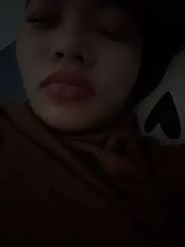 lonelygirl_k2's cam snapshot