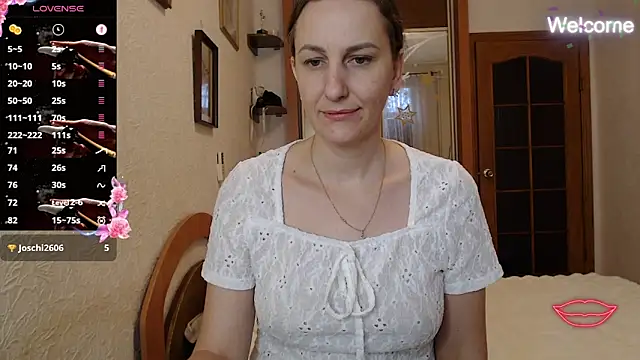 Yevgeshka-Milashka live sex cam