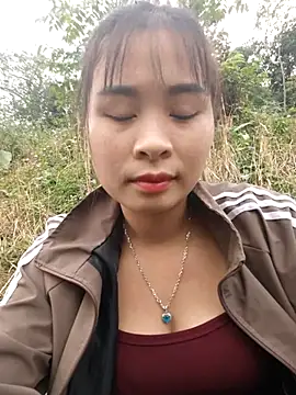 Squirrel-Pear's cam snapshot