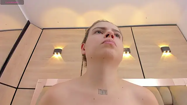 dorothy_vegga's cam snapshot