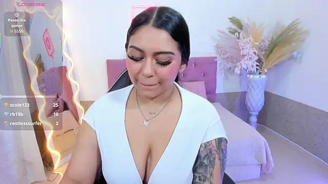 kendra_tay's cam snapshot