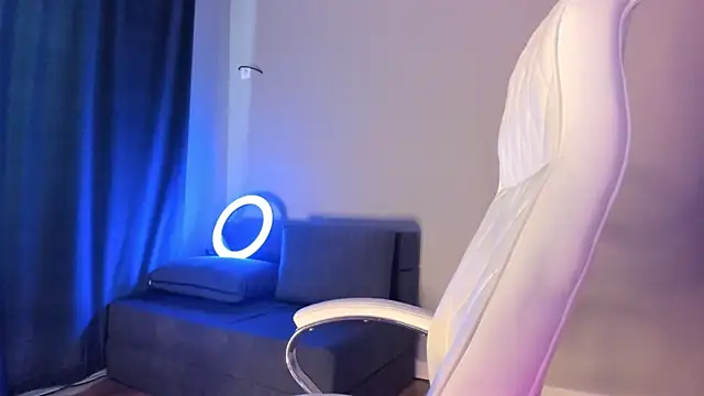 akura011 live sex cam