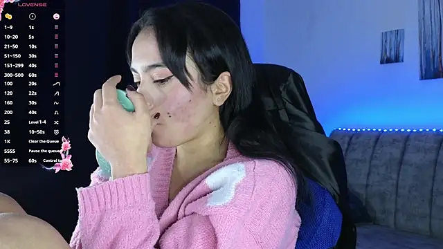 ZaraDames_'s cam snapshot