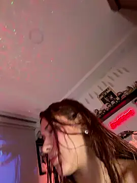 crystal_bunny7's cam snapshot