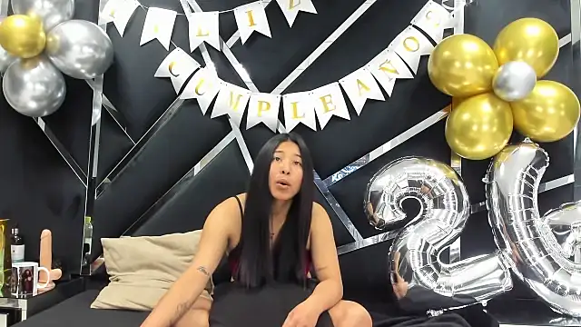 Alyssa_Noah's cam snapshot