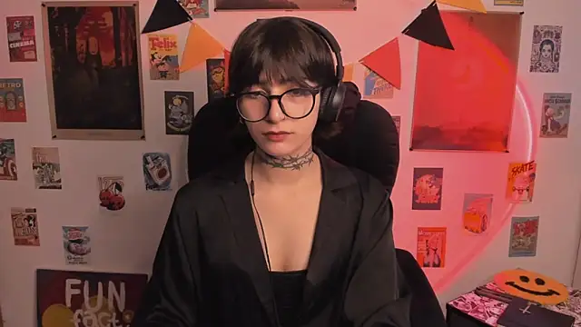 damnedmarie_'s cam snapshot