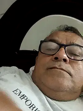 Misterymem63's cam snapshot