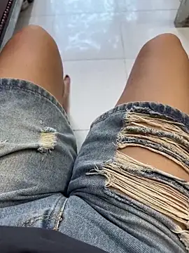 Mores1_Squirt live sex cam