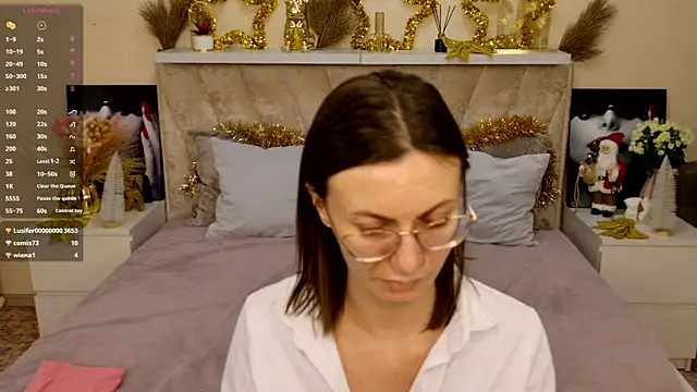 EstherPeachX live sex cam