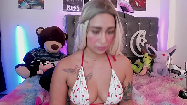 lunabritton1's cam snapshot