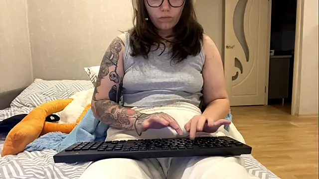 KerriMcbreen's cam snapshot