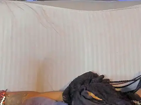 aprille15's cam snapshot