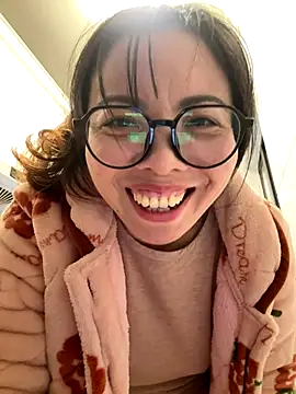 chick-888's cam snapshot