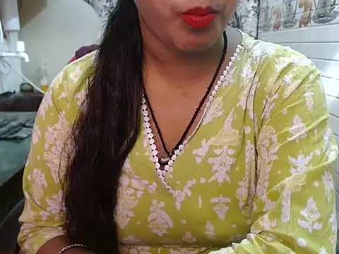 LovingPihu's cam snapshot