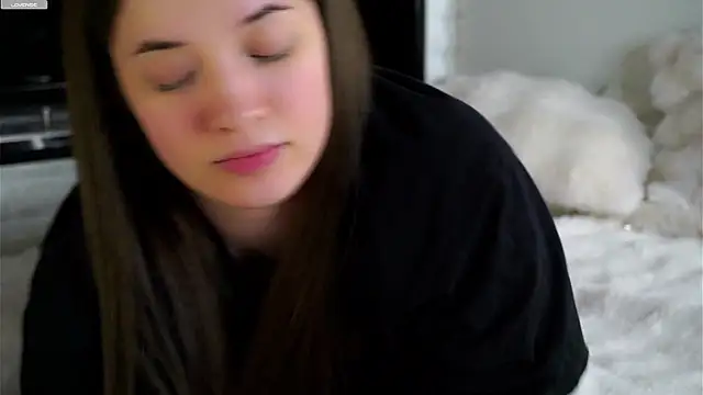 LowOncoming live sex cam