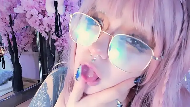 BizzyNoar's cam snapshot