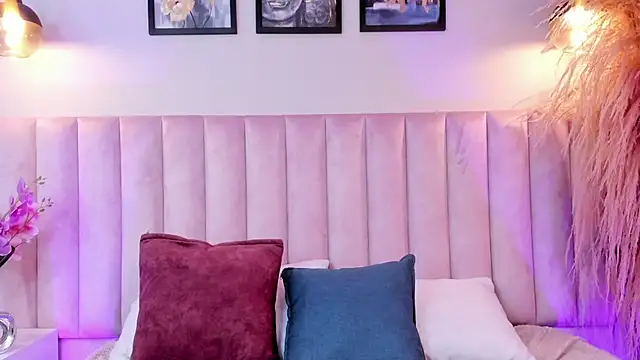 Mia__Walker's cam snapshot