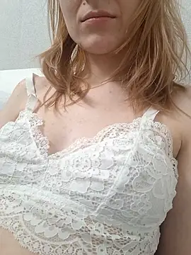 JuliBant666's cam snapshot