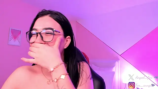 angeel_fox's cam snapshot