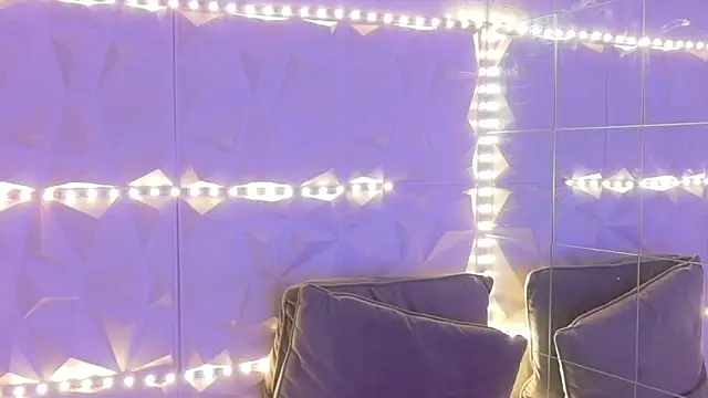 Aishha_'s cam snapshot