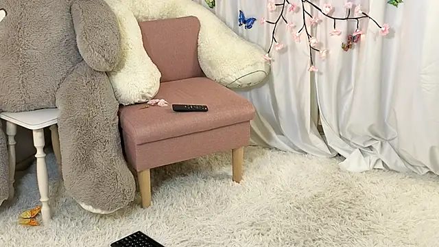 ViollaBloom's cam snapshot