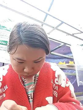 may-squirl's cam snapshot