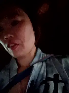 blonde_blg's cam snapshot