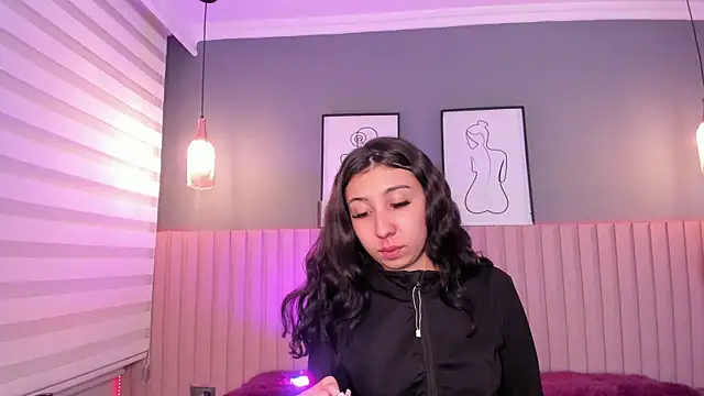 Isabella_Crofts's cam snapshot